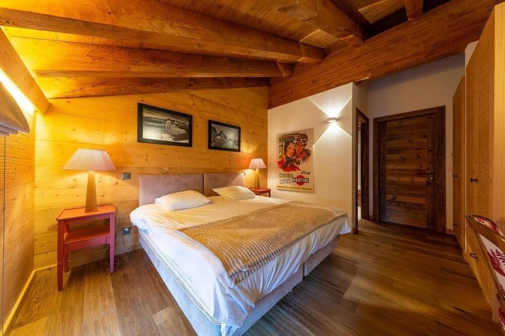 Photo of Bedroom in Saint-Pierre-de-Clages