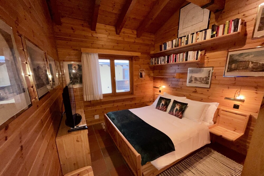 Photo of Bedroom in Valbella