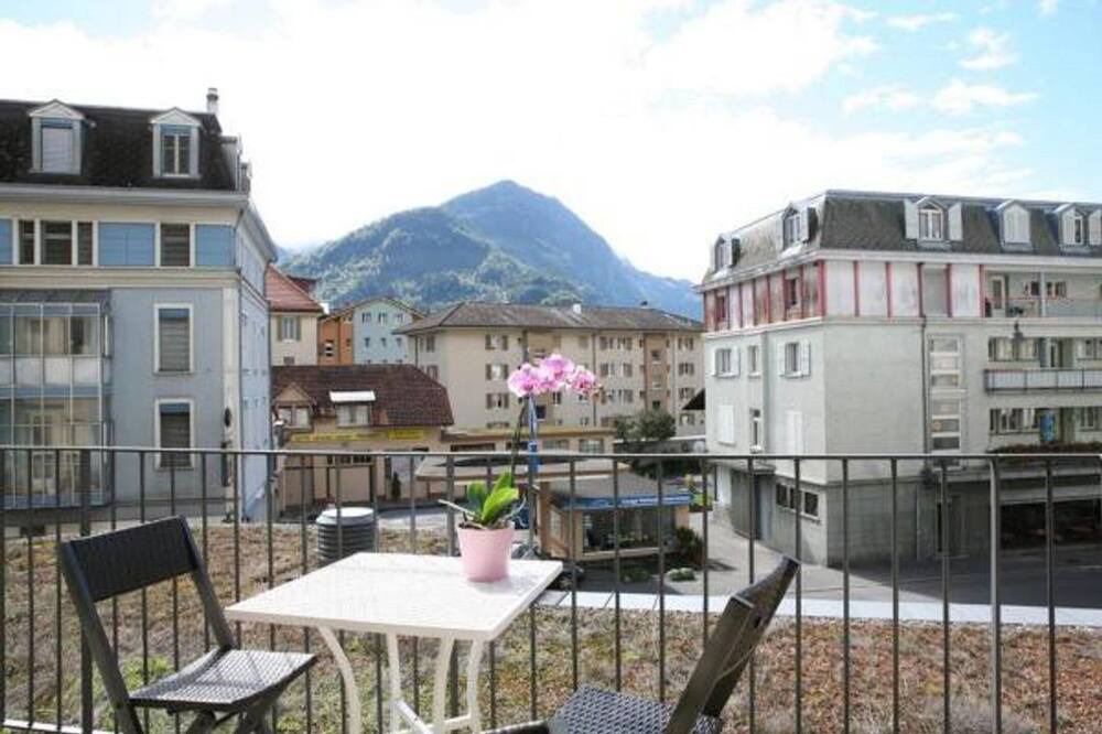 Photo of Others in Central Interlaken