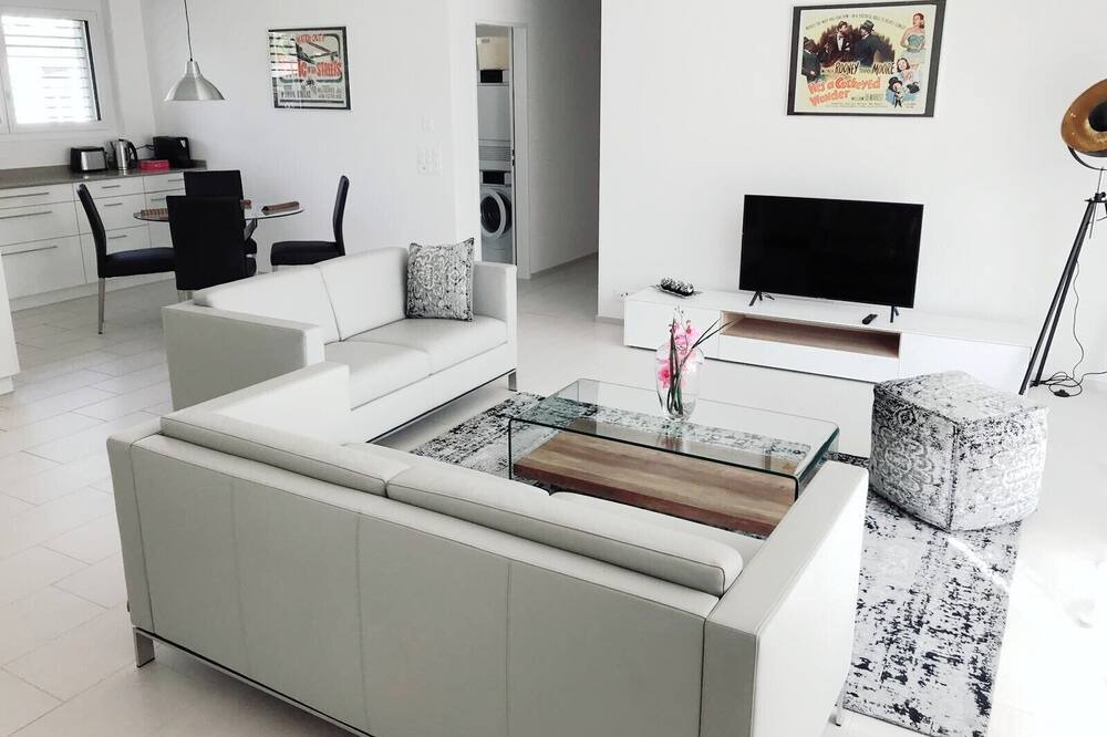 Photo of Livingroom in Dietwil