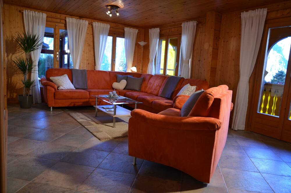 Photo of Livingroom in St. Niklaus