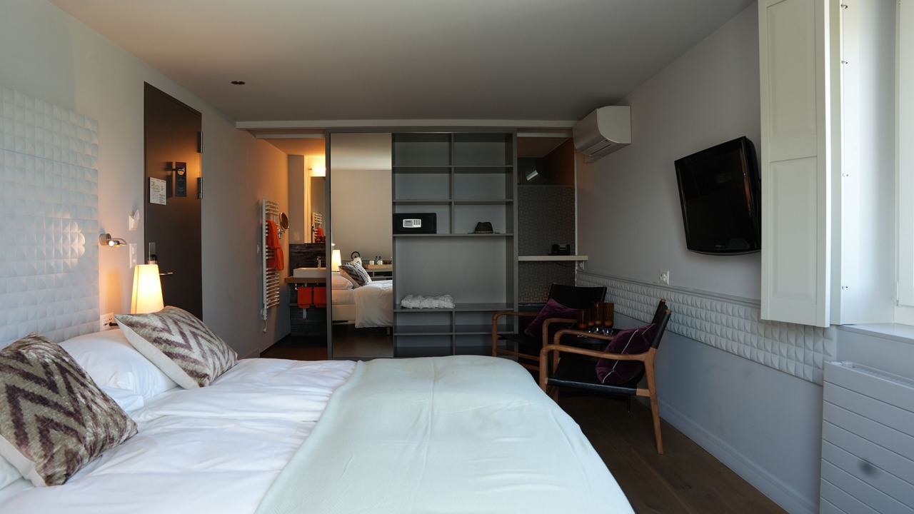 Photo of Bedroom in Horgen District