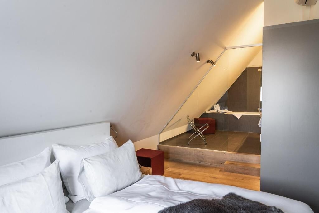 Photo of Bedroom in Horgen District