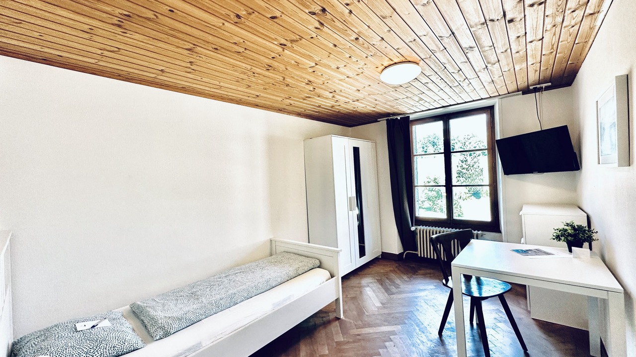Photo of Bedroom in Flumenthal