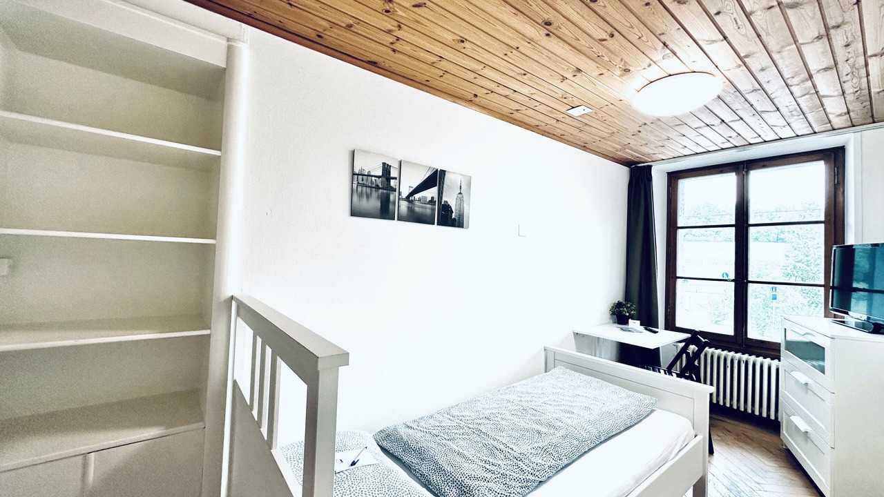 Photo of Bedroom in Flumenthal