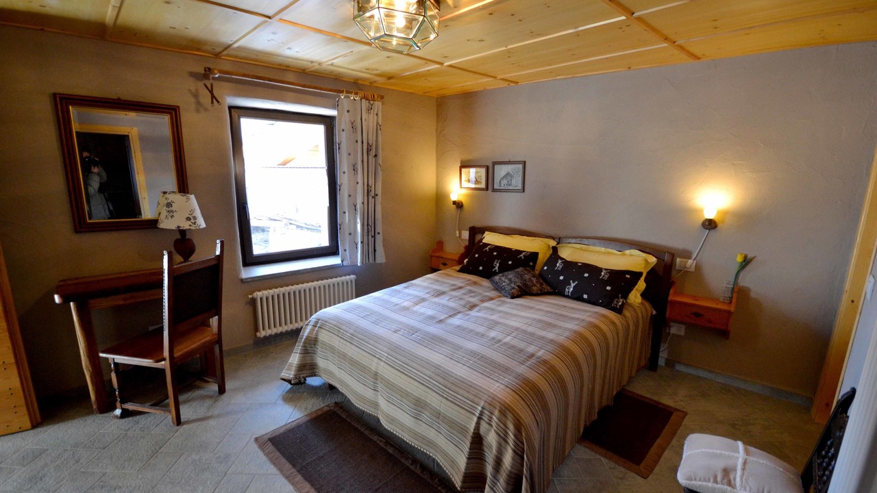 Photo of Bedroom in Excenex