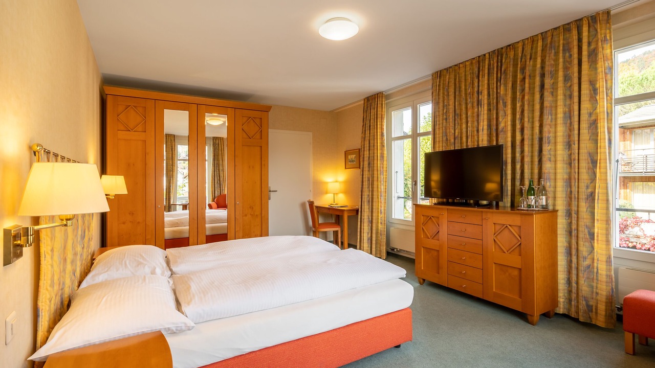 Photo of Bedroom in Hilterfingen