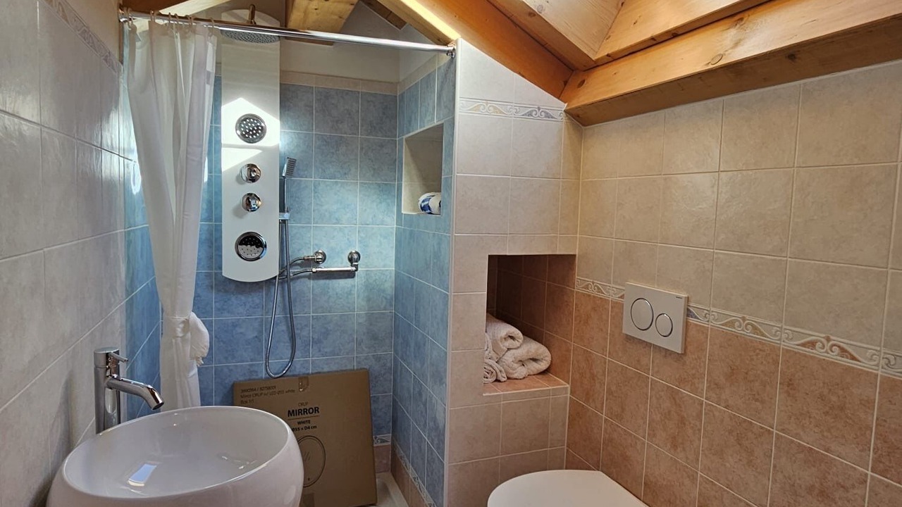 Photo of Bathroom in Colico Piano
