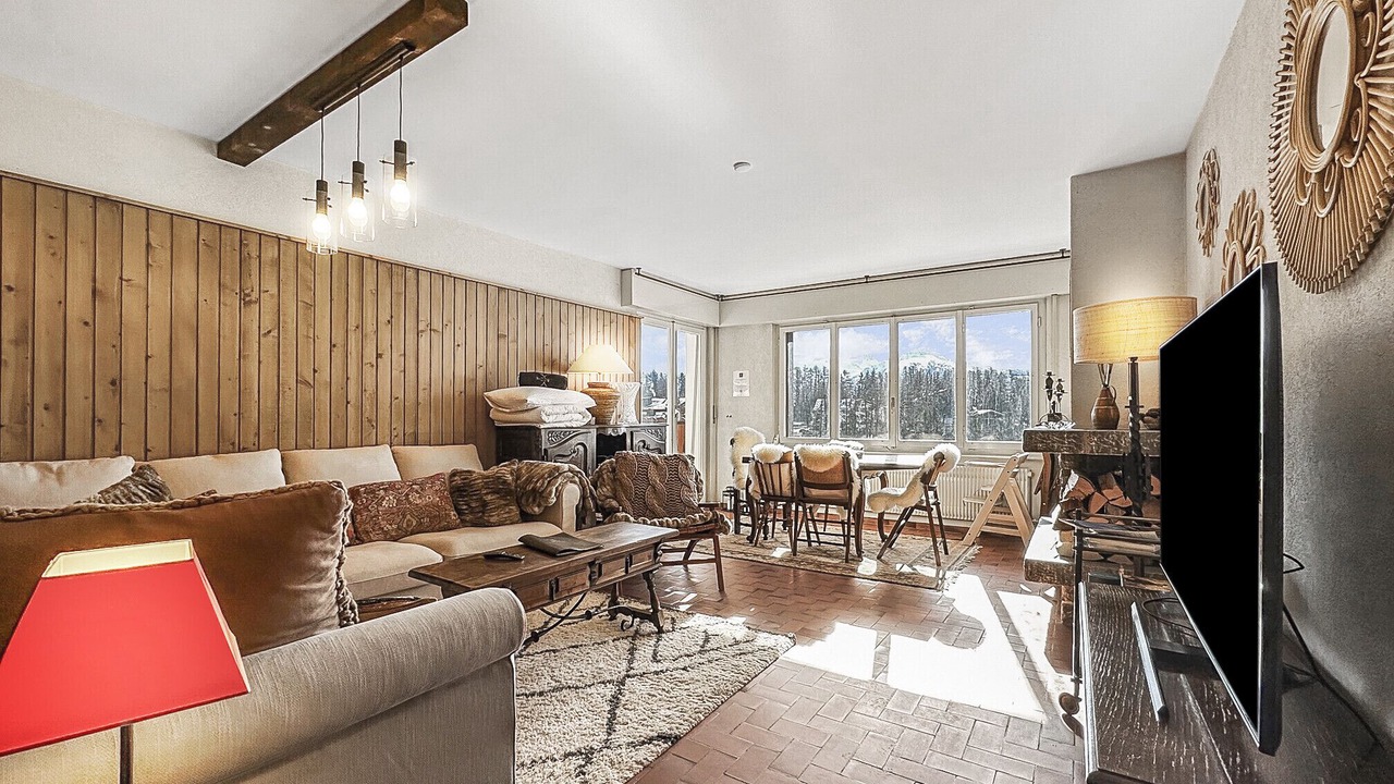 Photo of Livingroom in Lens