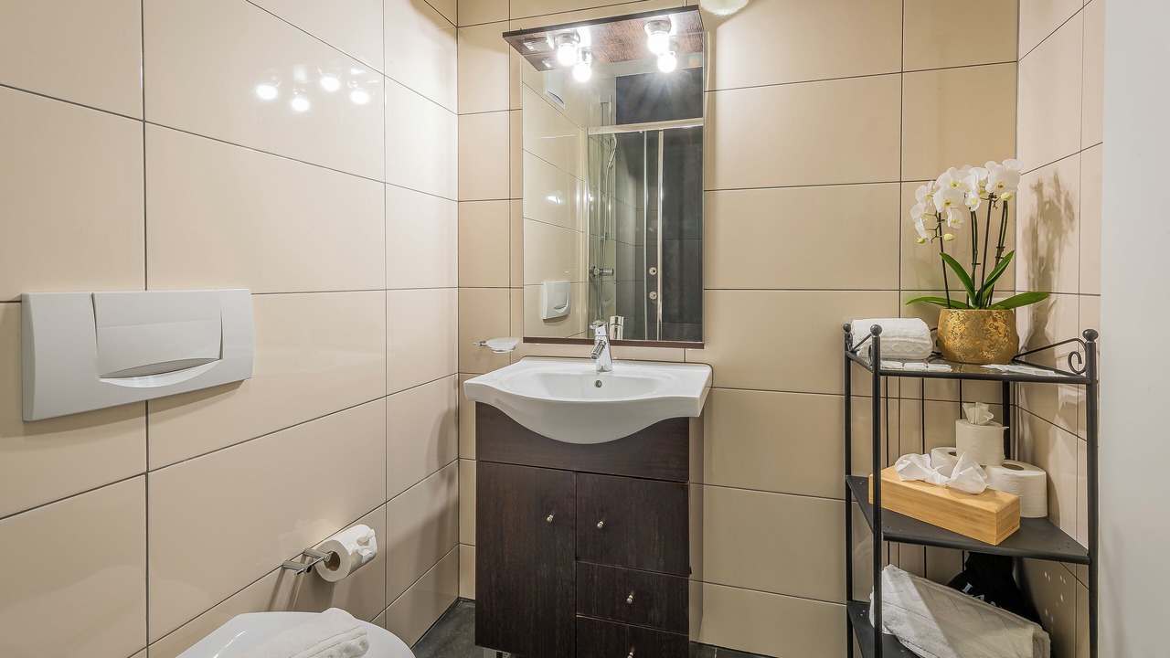 Photo of Bathroom in La Tour-de-Treme