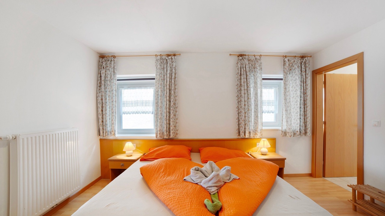 Photo of Bedroom in Schenna