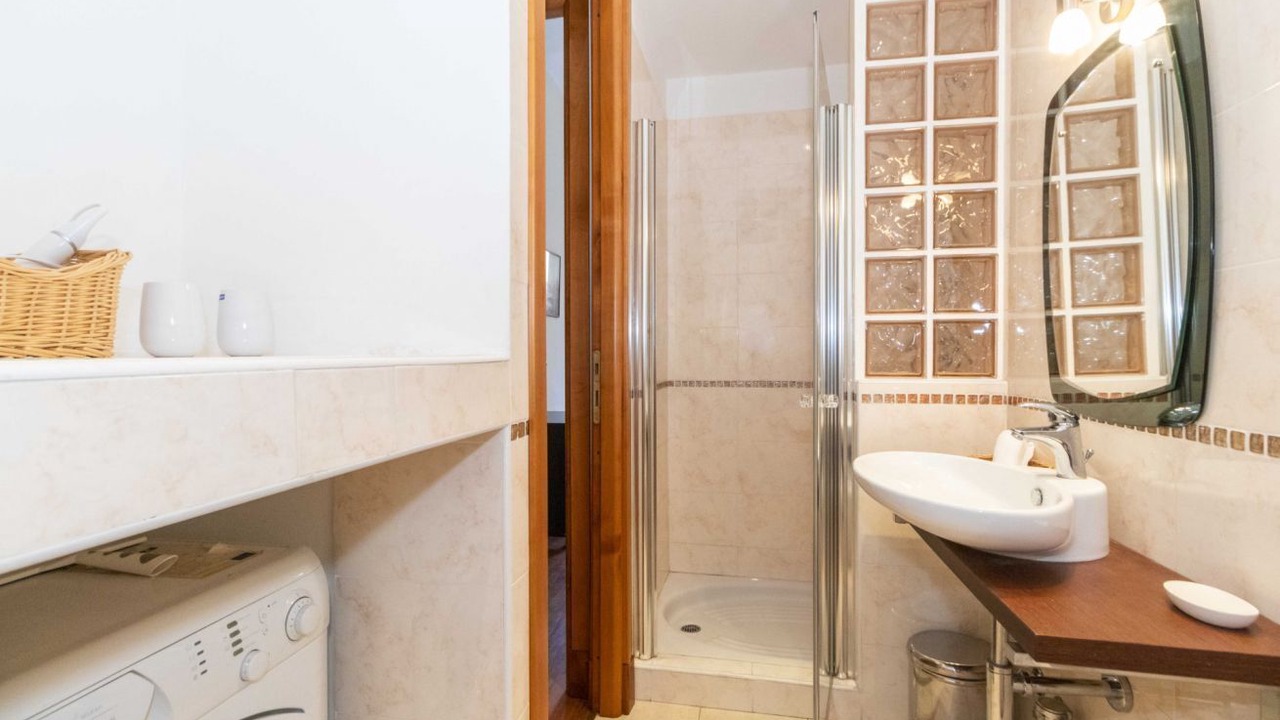Photo of Bathroom in Historic Centre