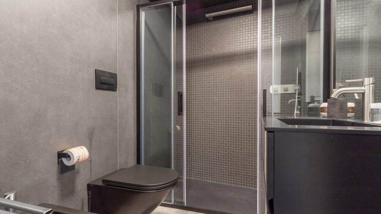 Photo of Bathroom in Chinatown