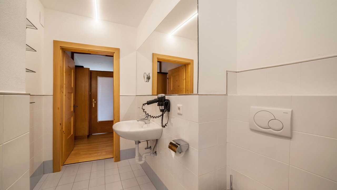 Photo of Bathroom in Laces
