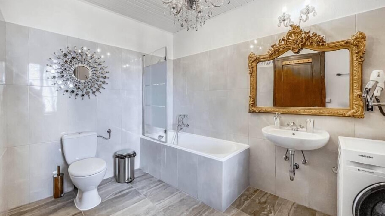 Photo of Bathroom in Montreux
