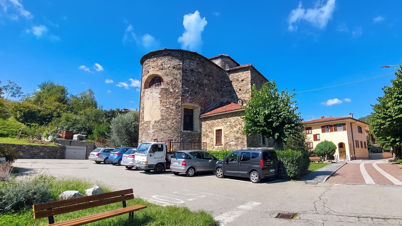 Photo of Others in Brovello