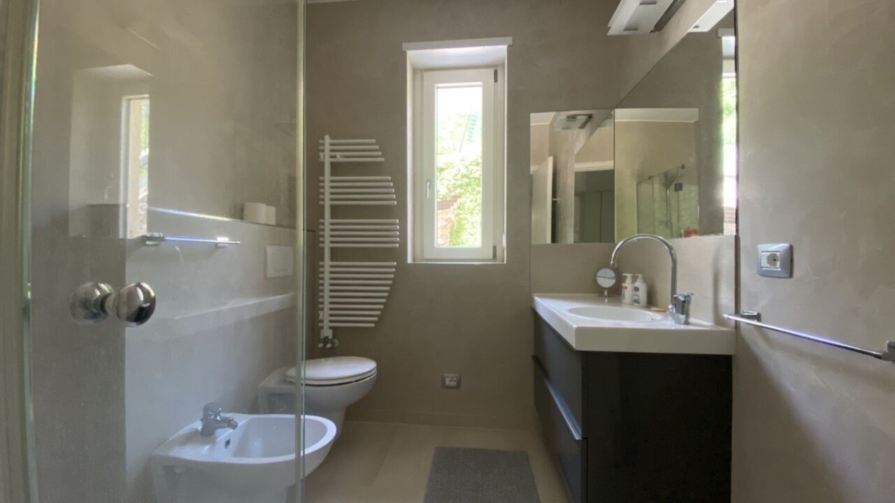 Photo of Bathroom in Menaggio