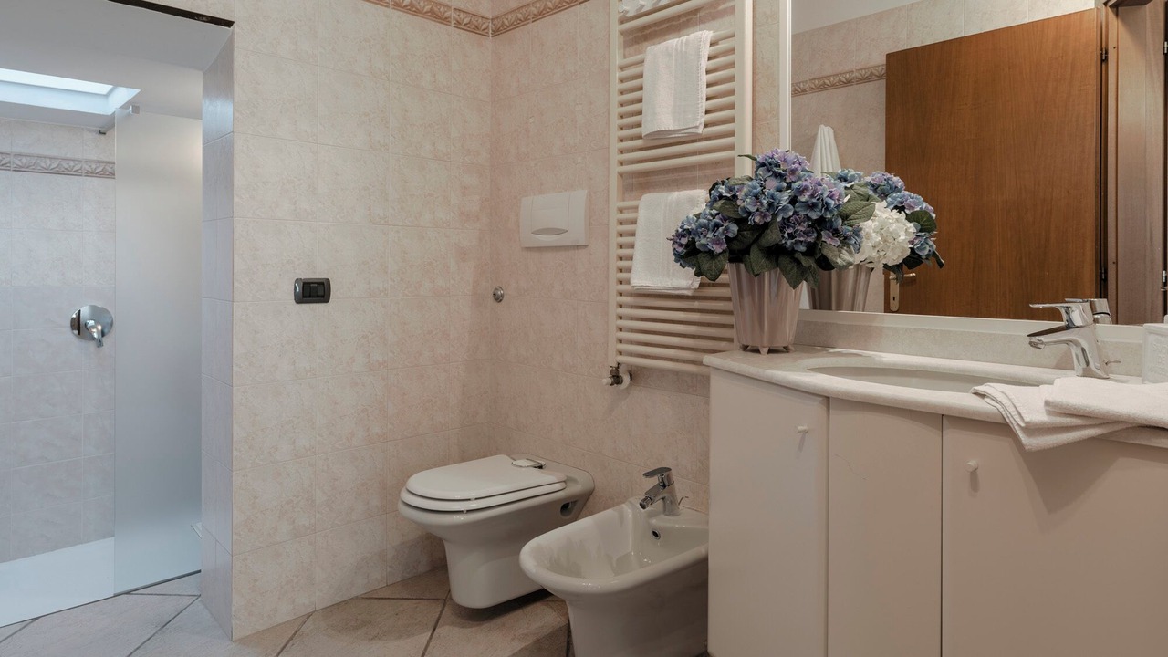 Photo of Bathroom in Sirmione Old Town