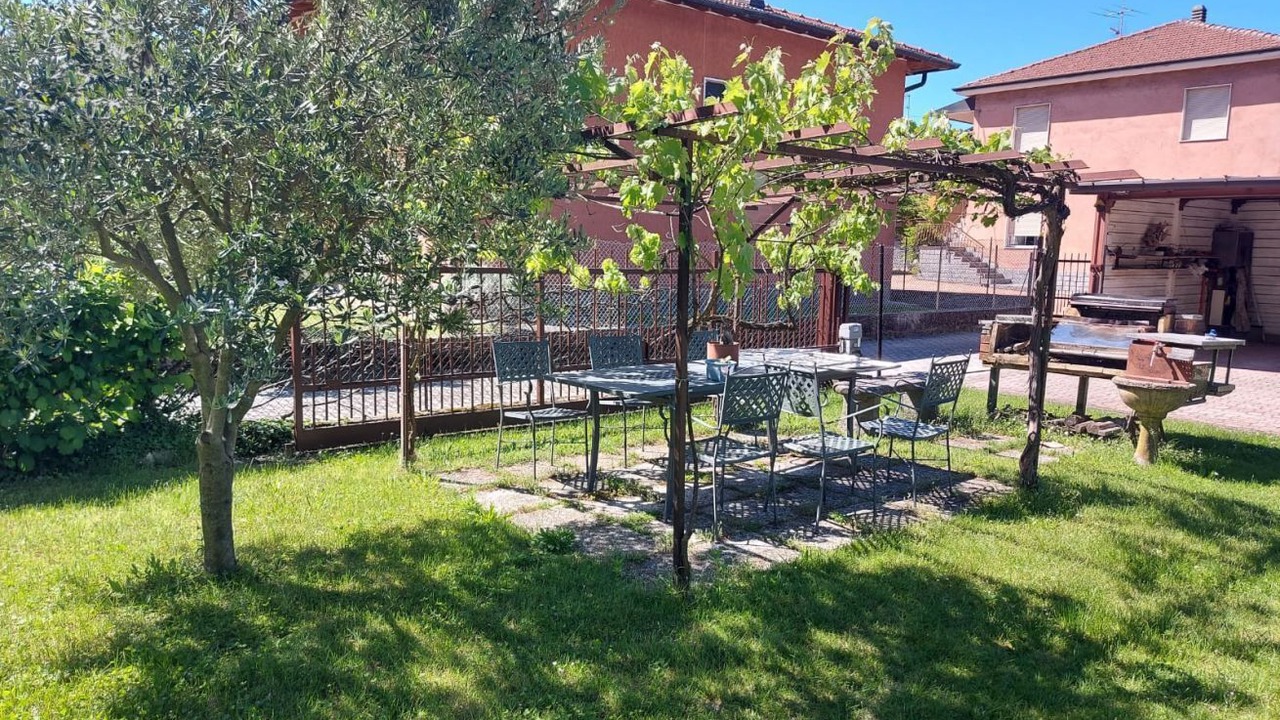 Photo of Outdoor in Travedona-Monate