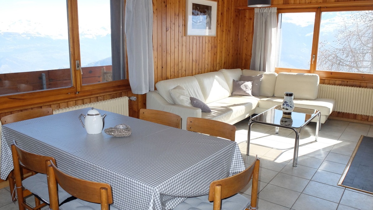 Photo of Livingroom in Vex