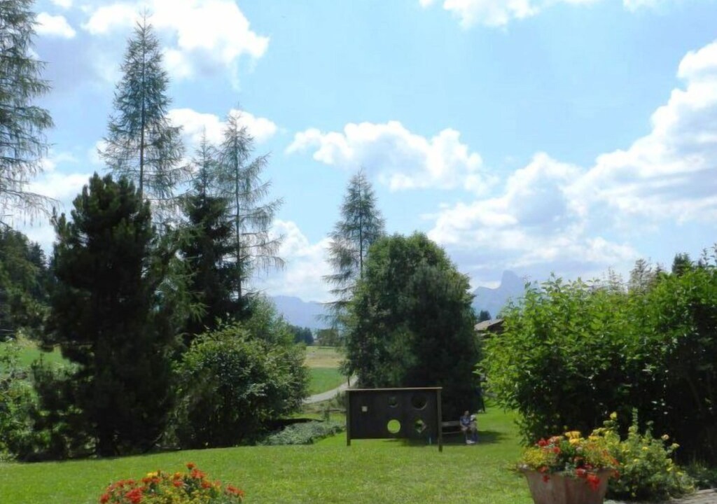 Photo of Others in Saanenmoeser
