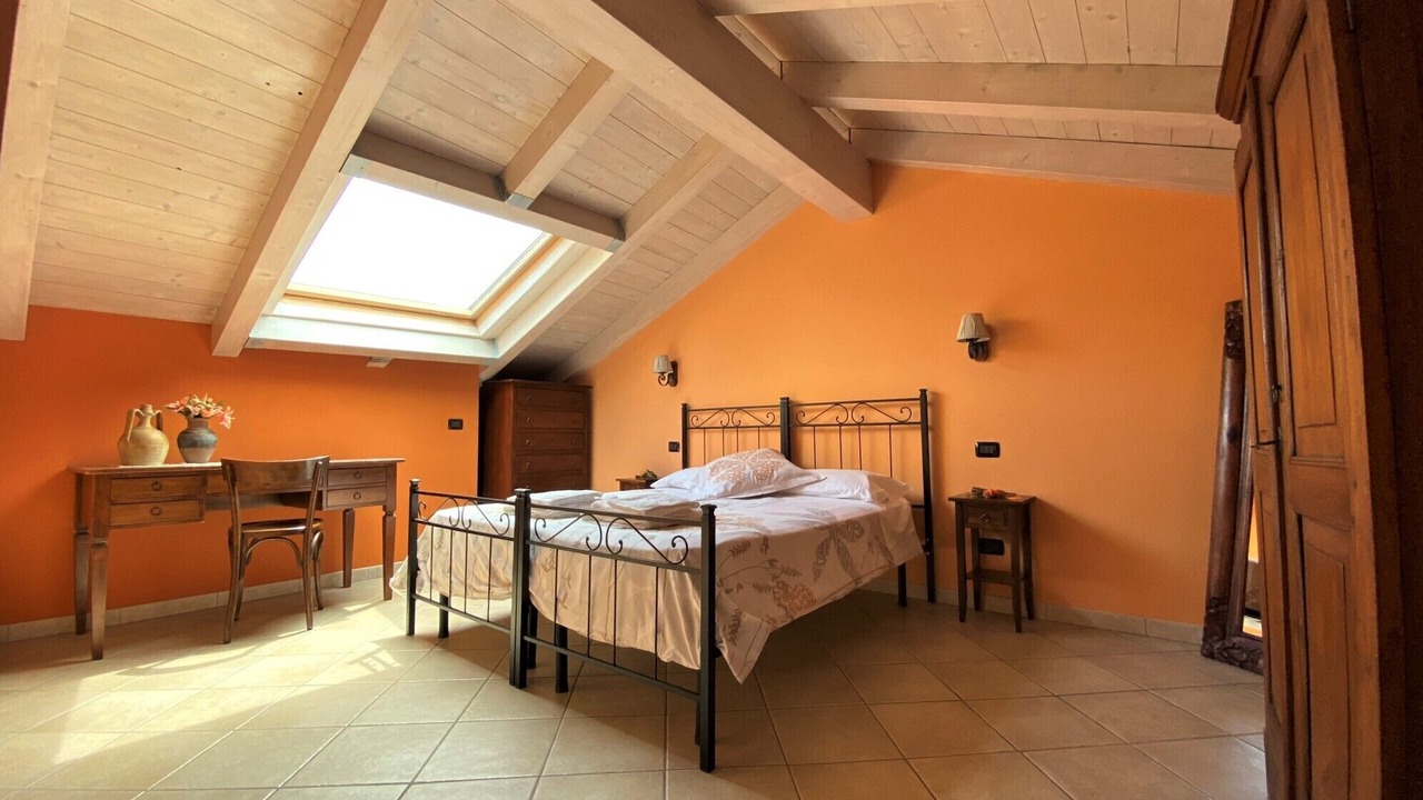Photo of Bedroom in Castelletto di Momo