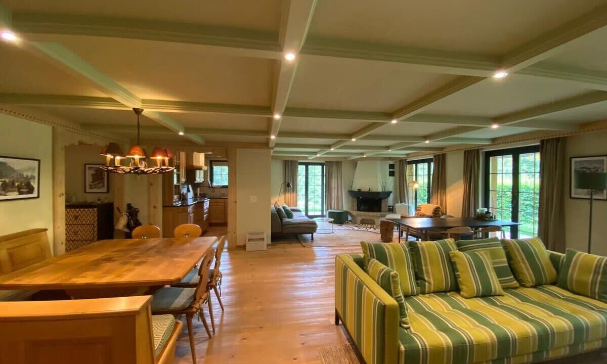 Photo of Bedroom in Saanenmoeser