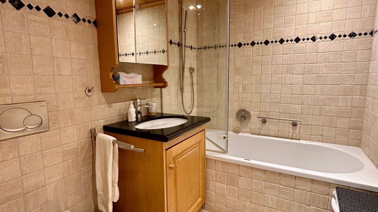 Photo of Bathroom in Saanenmoeser