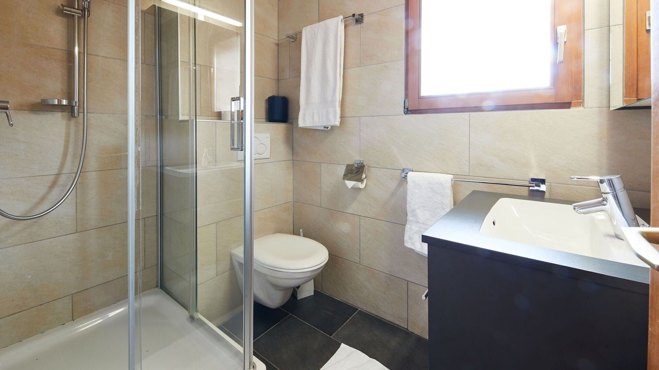 Photo of Bathroom in Vex