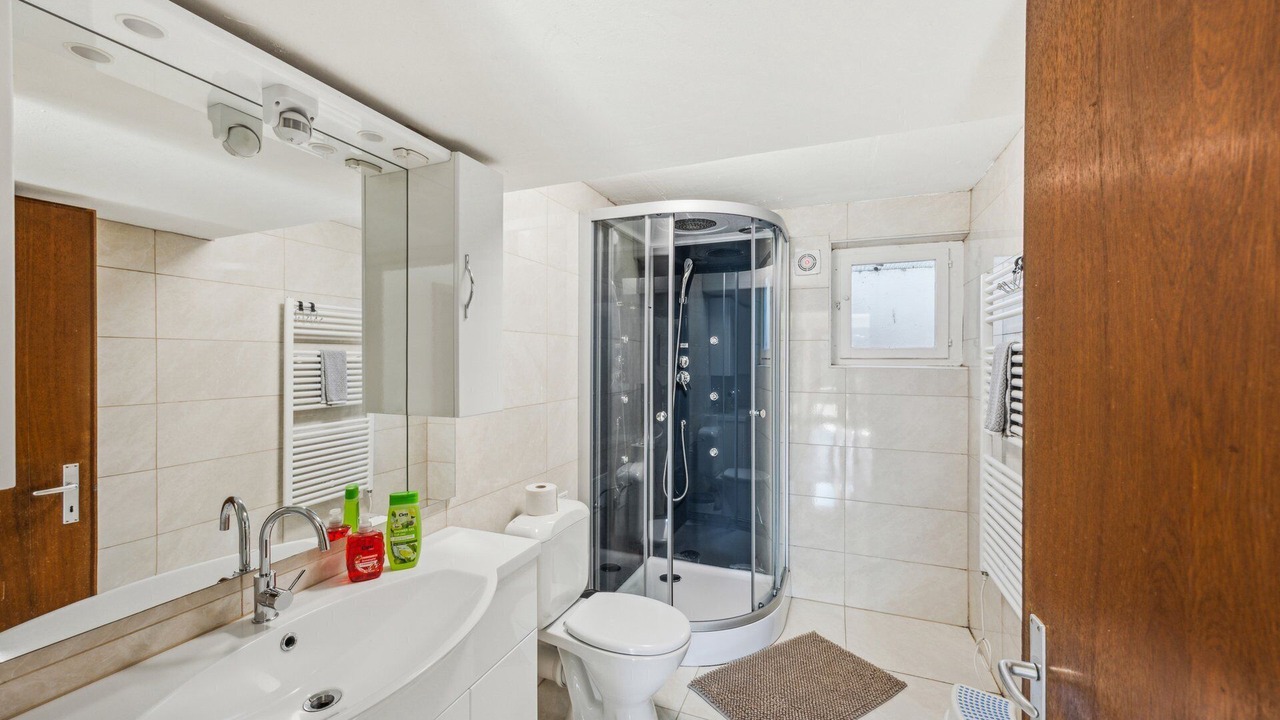 Photo of Bathroom in Aeschi bei Spiez