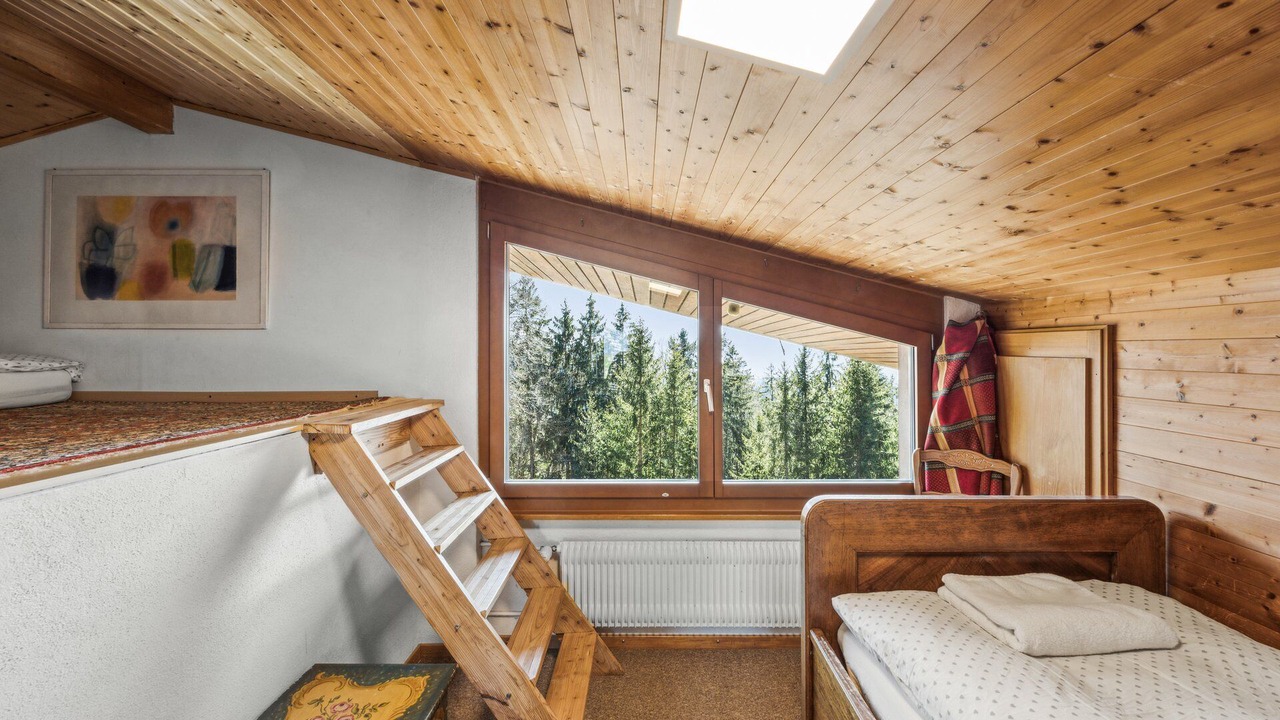 Photo of Bedroom in Aeschi bei Spiez