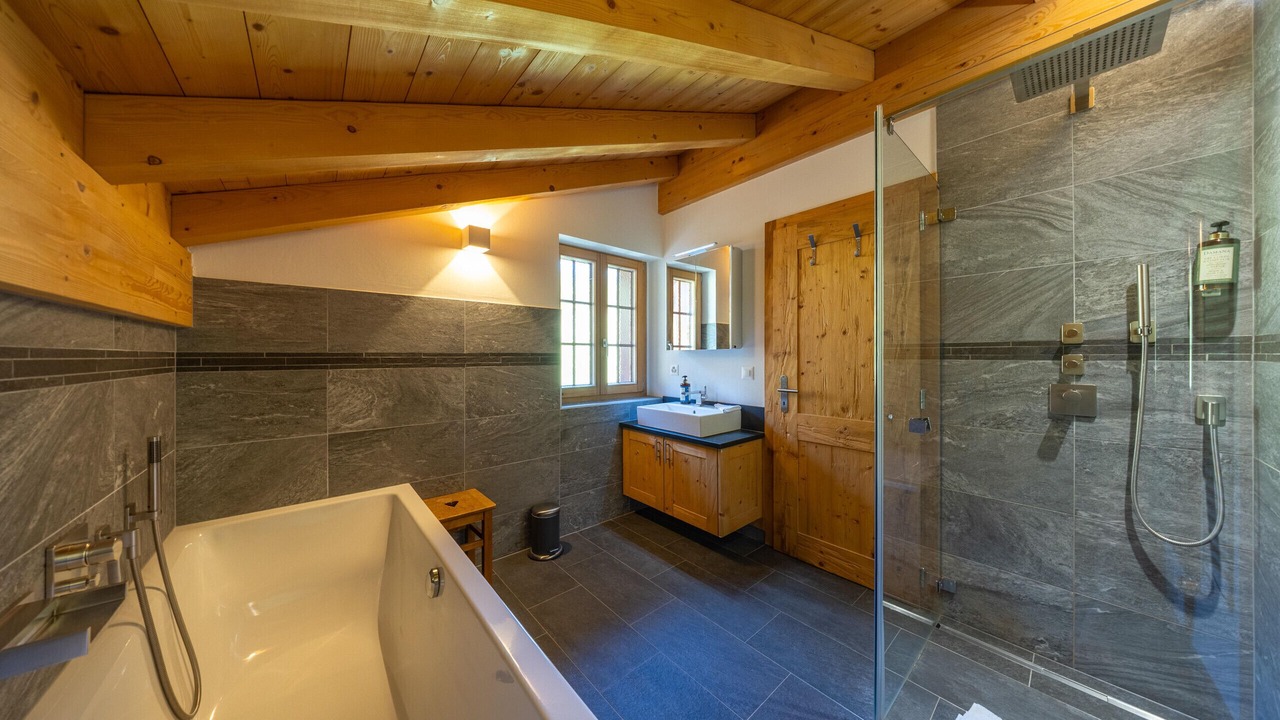 Photo of Bathroom in Saint-Pierre-de-Clages