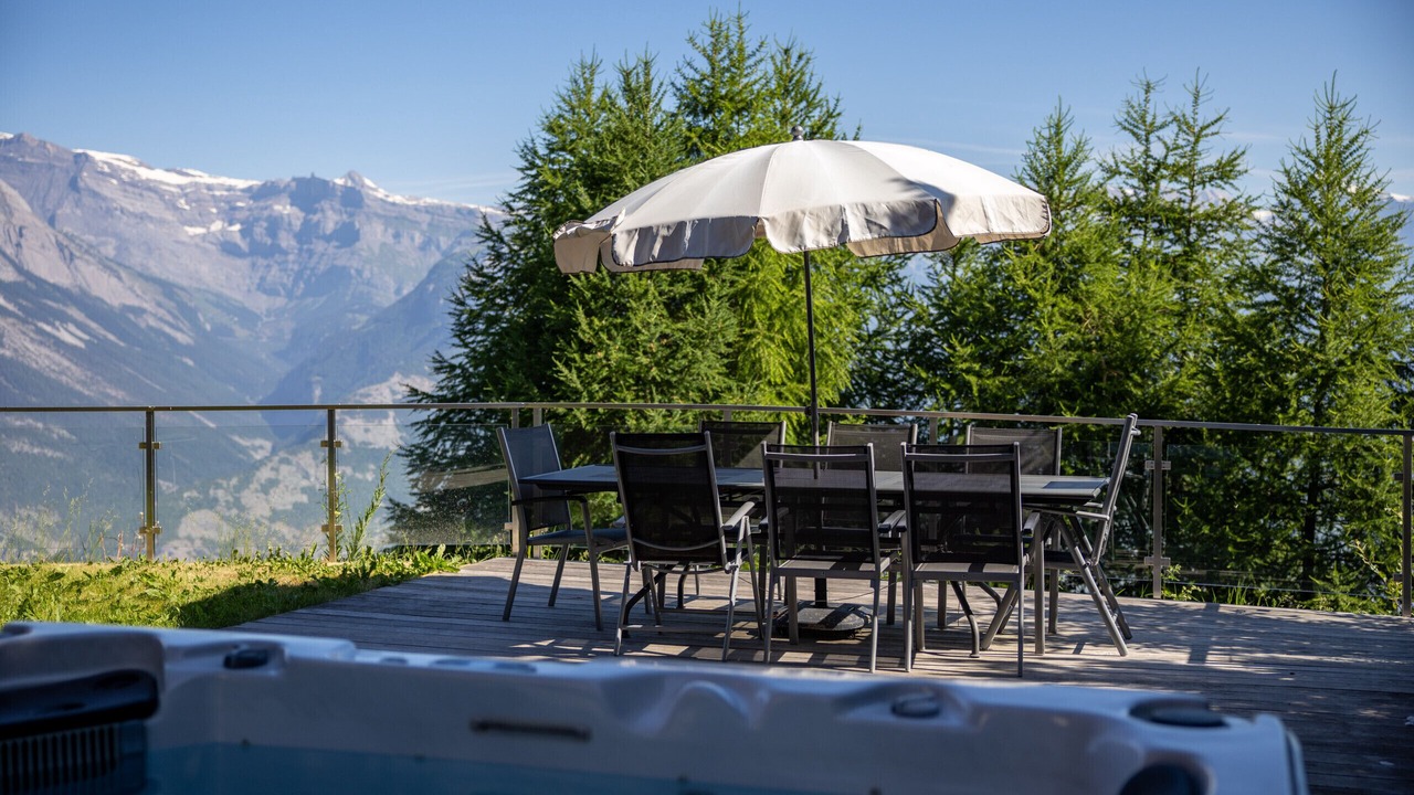 Photo of Outdoor in Saint-Pierre-de-Clages