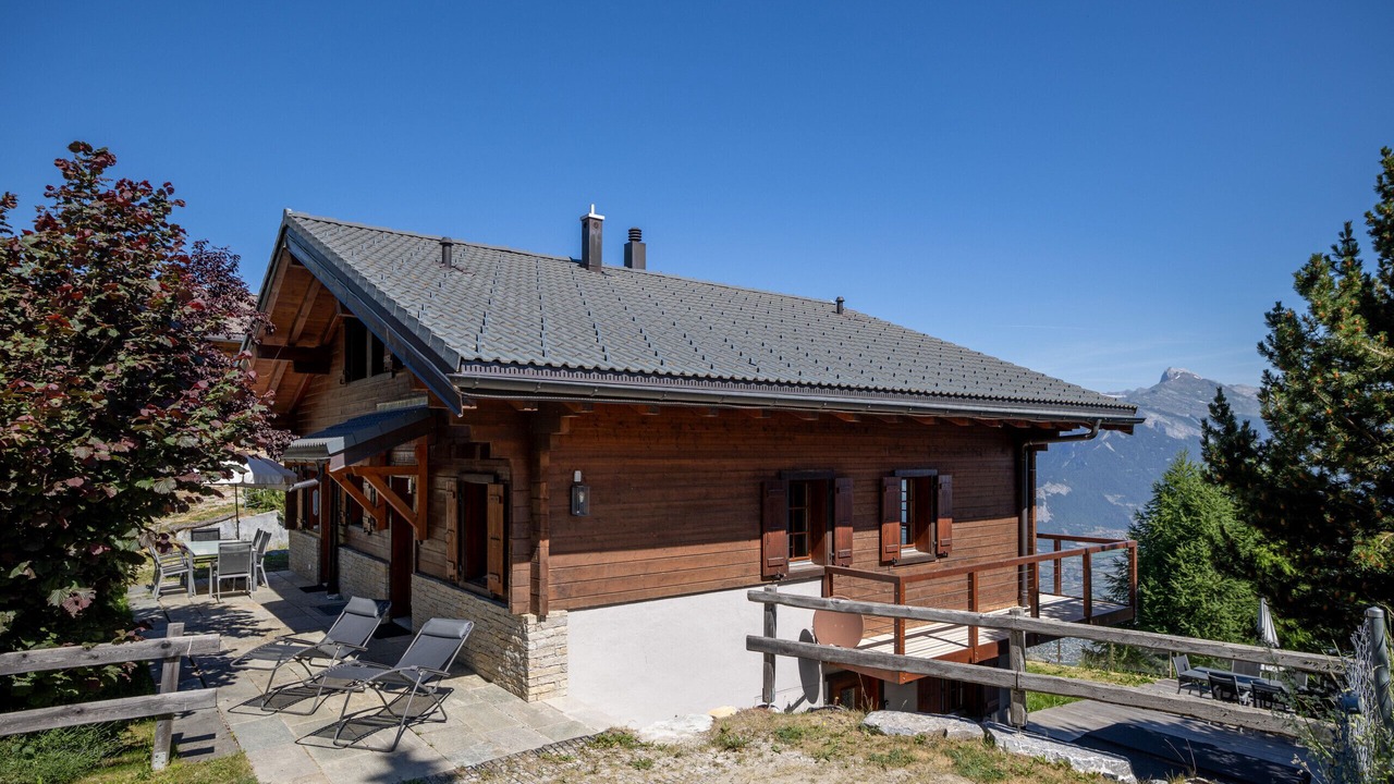 Photo of Outdoor in Saint-Pierre-de-Clages