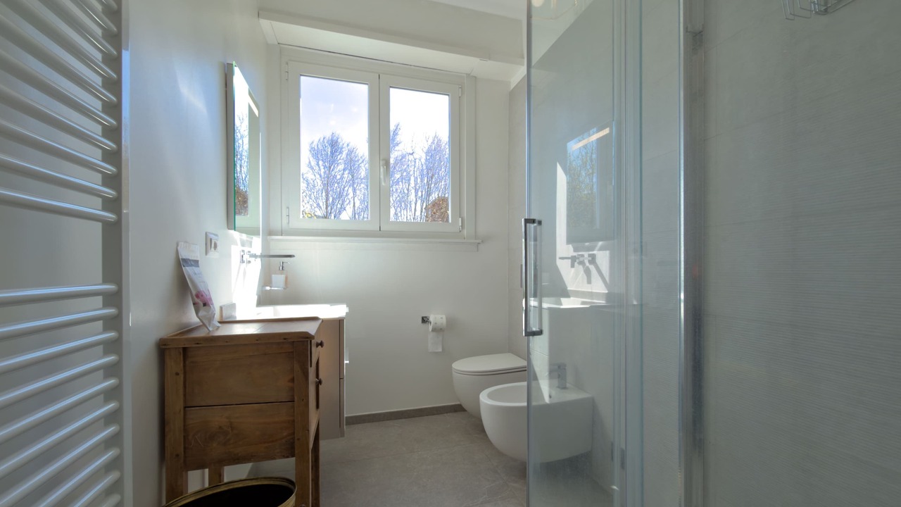 Photo of Bathroom in QT8