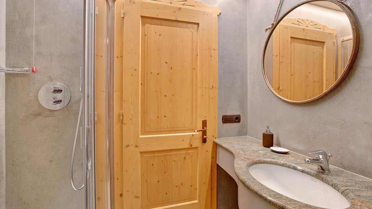 Photo of Bathroom in Teola