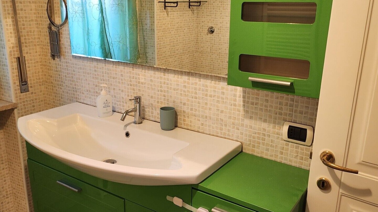 Photo of Bathroom in Rho