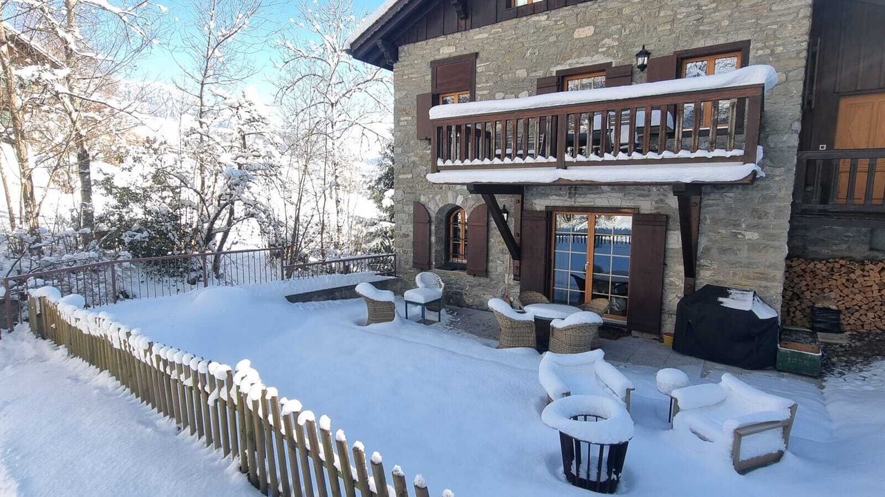 Photo of Patio Balcony in Chateau-d'Oex