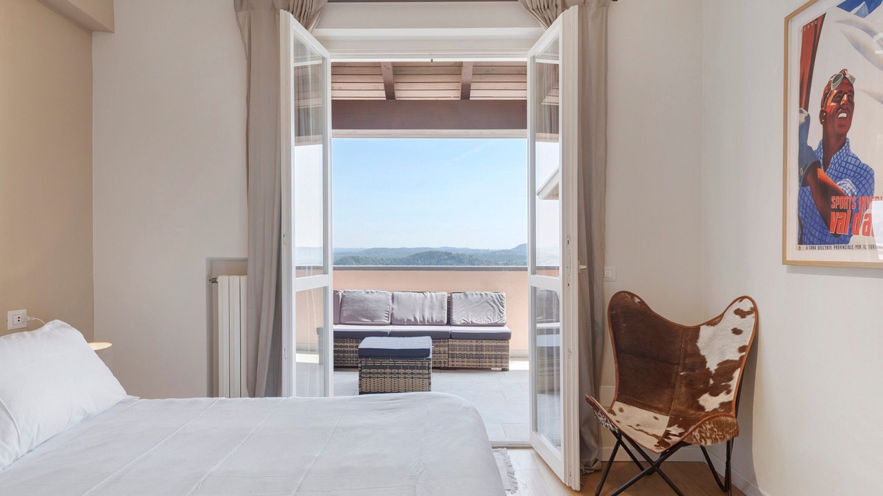 Photo of Bedroom in Belgirate