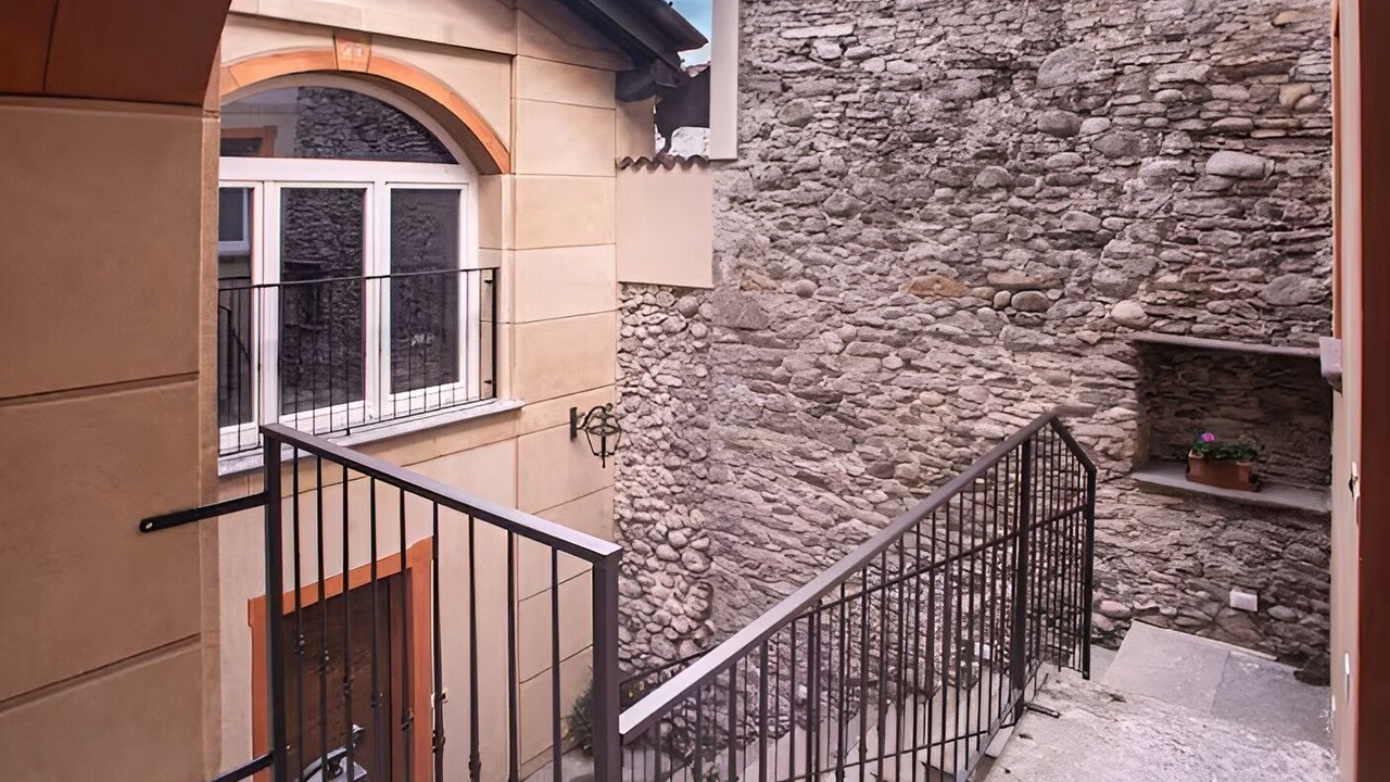 Photo of Patio Balcony in Brezzo di Bedero