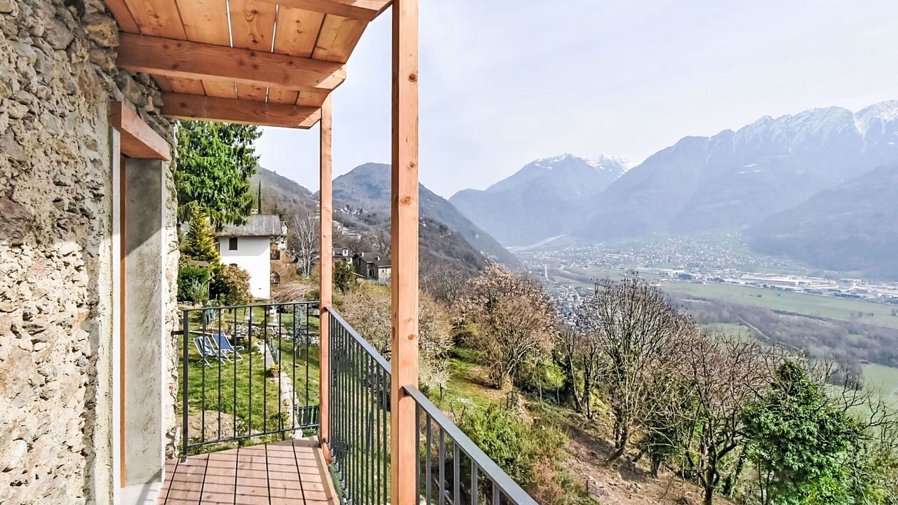 Photo of Patio Balcony in Civo