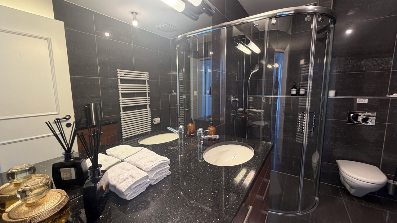 Photo of Bathroom in Central Interlaken