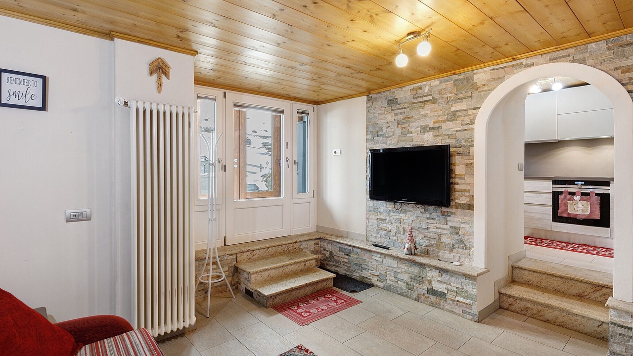 Photo of Livingroom in Trepalle