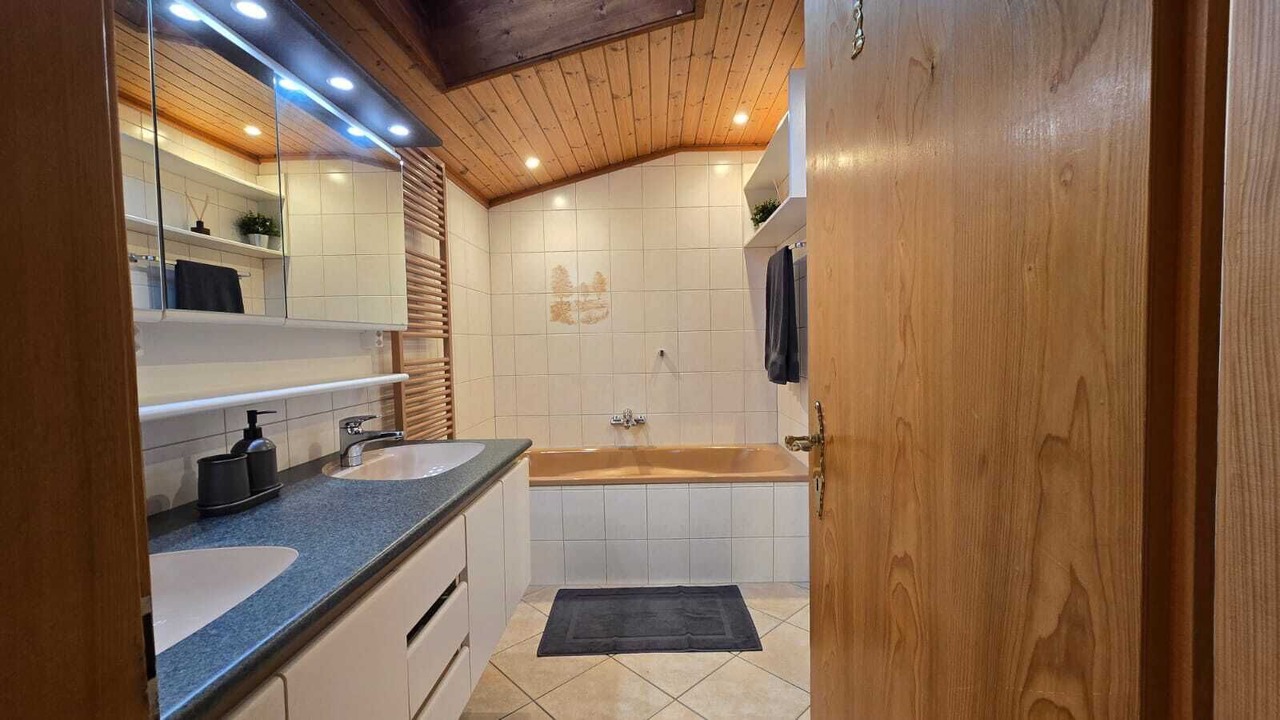 Photo of Bathroom in Frutigen
