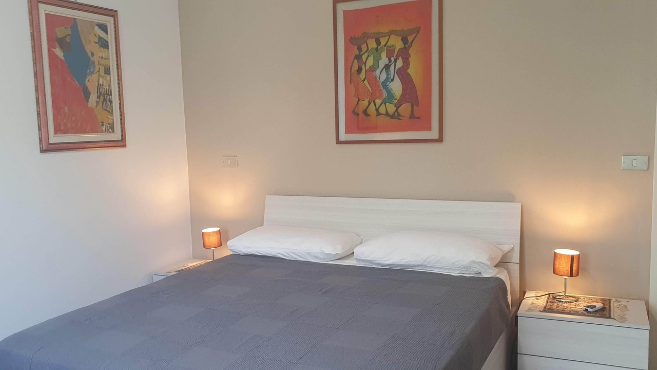 Photo of Bedroom in Mandello del Lario