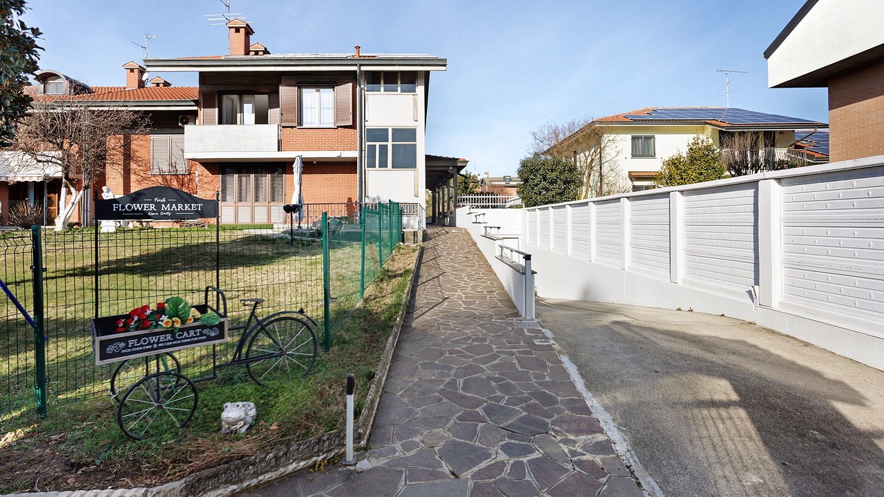 Photo of Outdoor in Pregnana Milanese