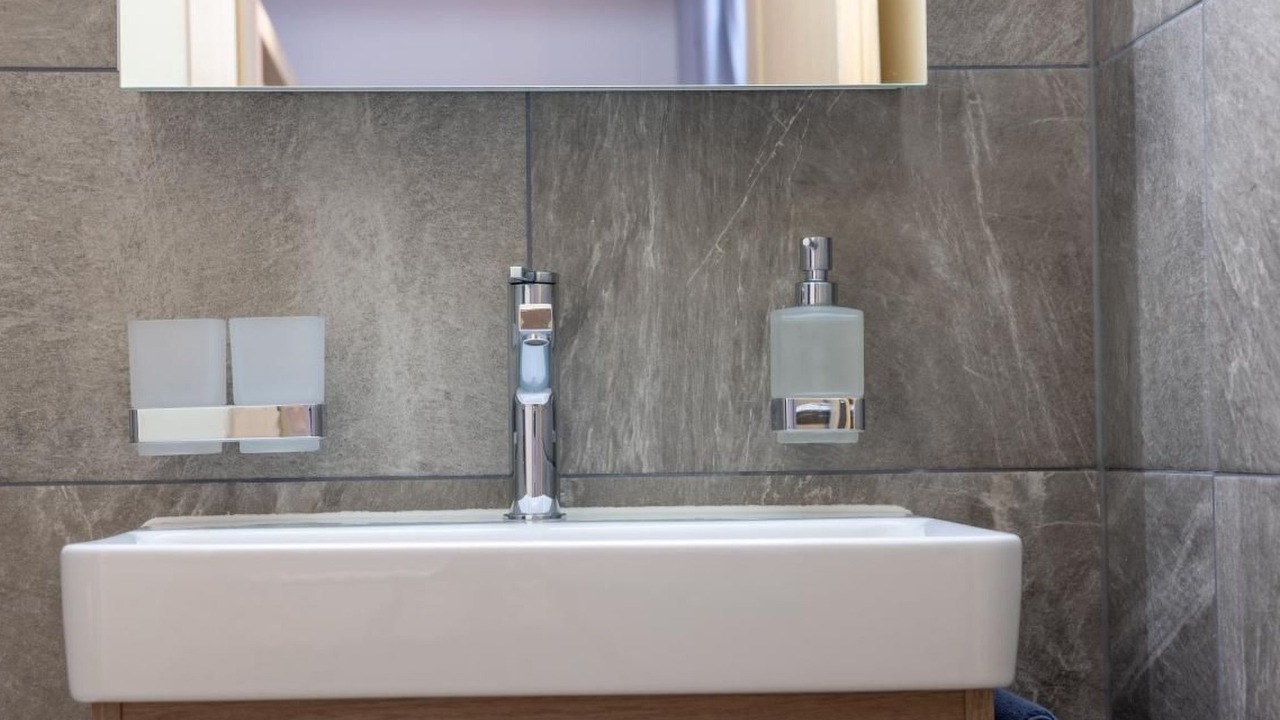 Photo of Bathroom in Gadmen