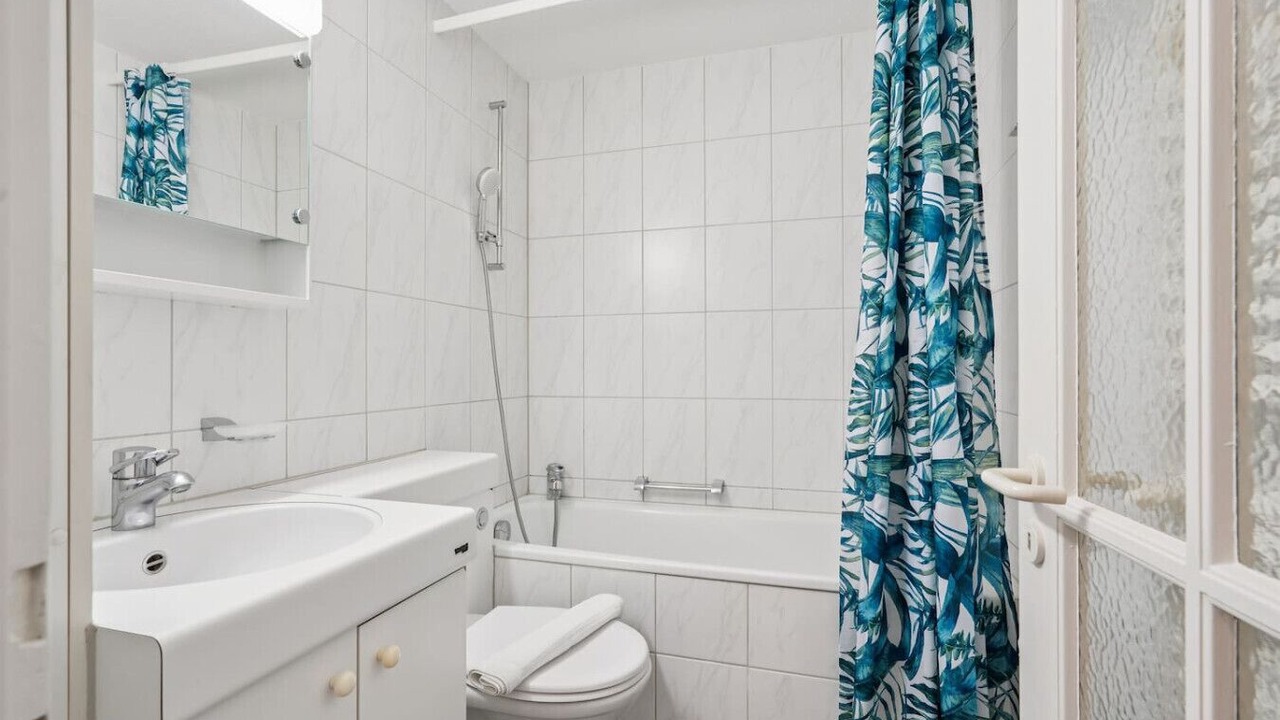 Photo of Bathroom in District 6
