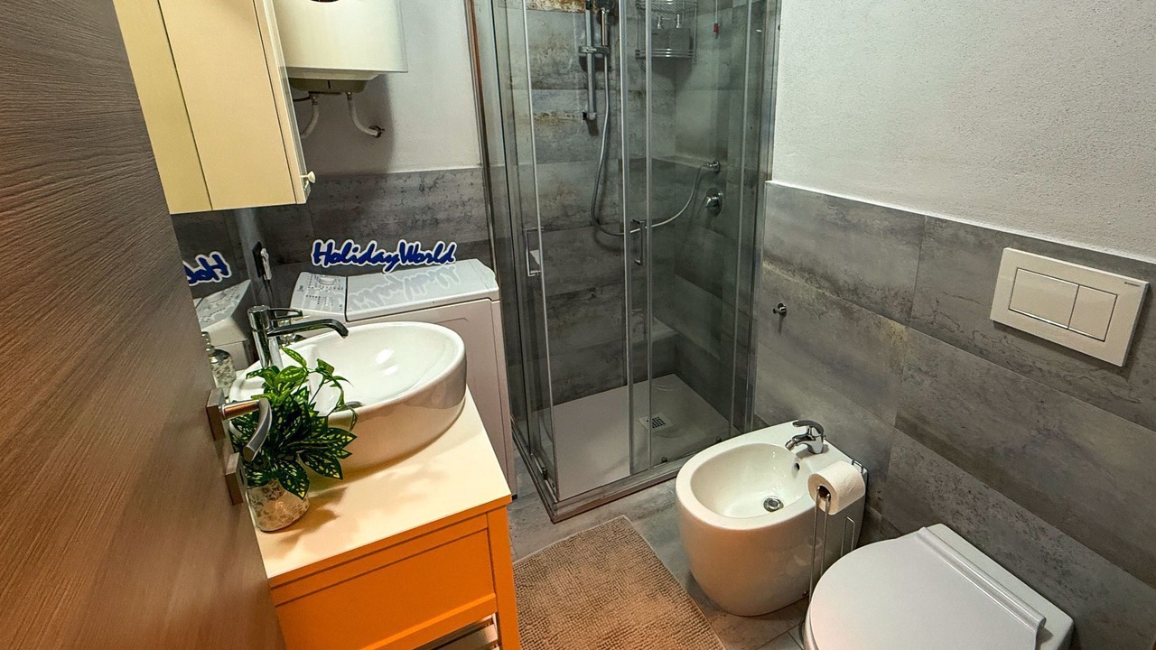 Photo of Bathroom in Nebbiuno