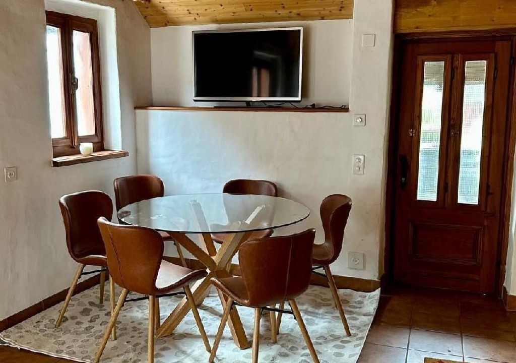 Photo of Livingroom in Lavizzara